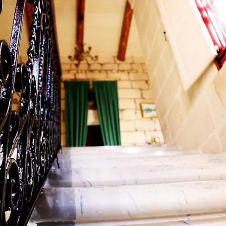 Oda ve Kahvaltı Il-barrag - Gozo Traditional Hospitality 4*
